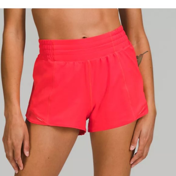 Lululemon Hotty Hot High-Rise Short 4” CARNATION RED SIZE 4 NWTRunning NWT